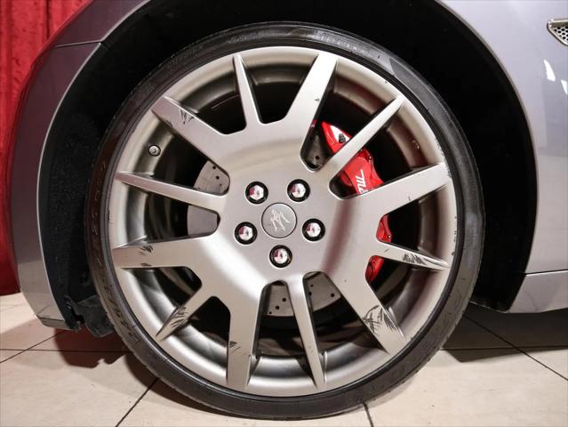 2017 Maserati GranTurismo Standard