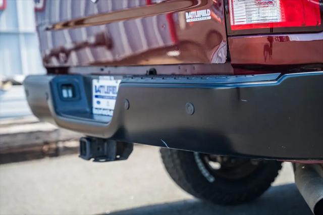 2017 Ram 3500 Tradesman Crew Cab 4x4 8' Box