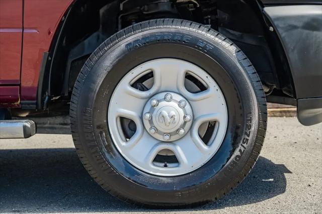 2017 Ram 3500 Tradesman Crew Cab 4x4 8' Box