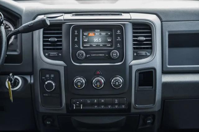 2017 Ram 3500 Tradesman Crew Cab 4x4 8' Box