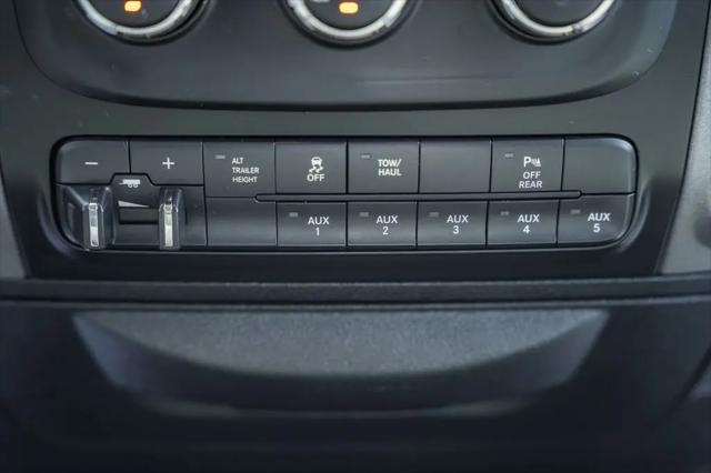 2017 Ram 3500 Tradesman Crew Cab 4x4 8' Box