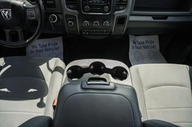 2017 Ram 3500 Tradesman Crew Cab 4x4 8' Box