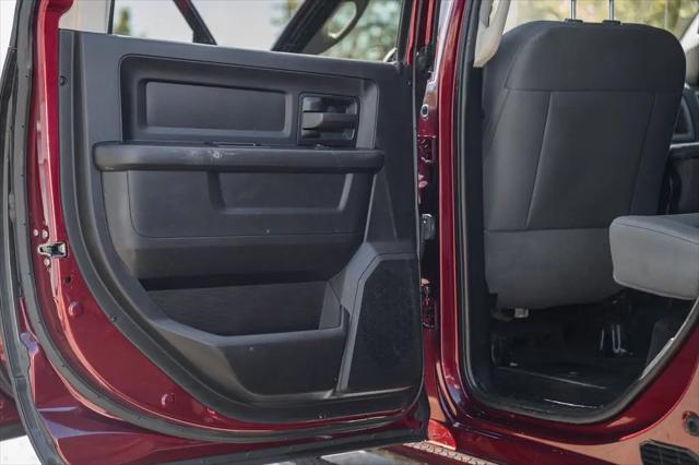 2017 Ram 3500 Tradesman Crew Cab 4x4 8' Box