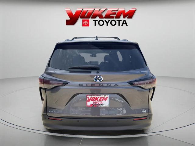 2025 Toyota Sienna XLE