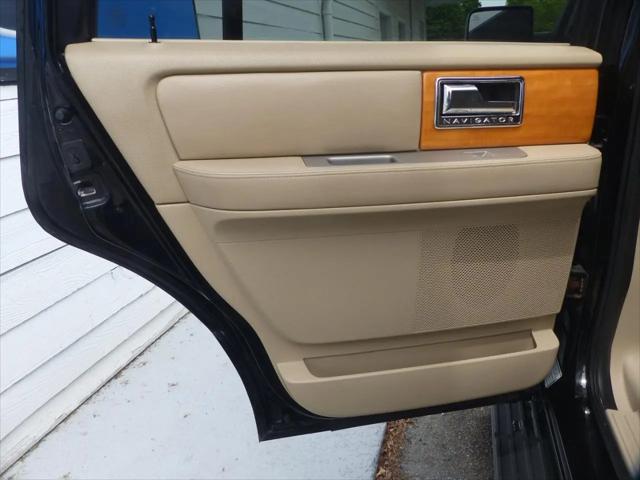 2008 Lincoln Navigator Standard