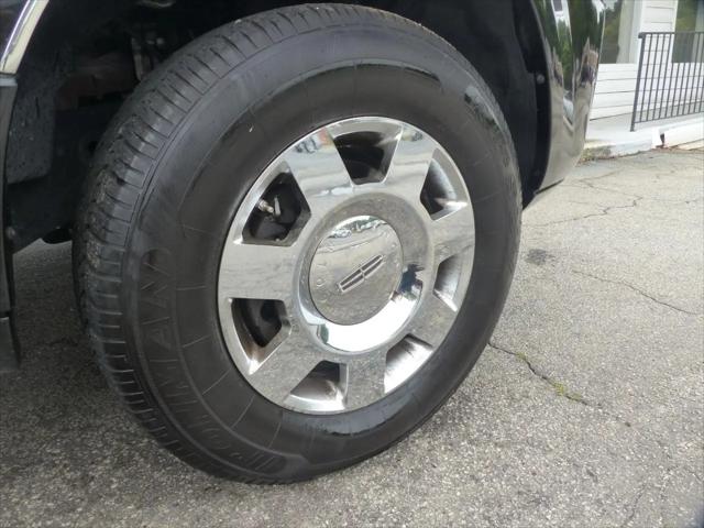 2008 Lincoln Navigator Standard