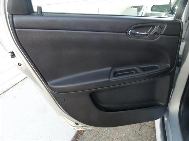 2011 Chevrolet Impala LS
