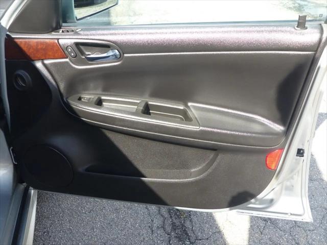 2011 Chevrolet Impala LS
