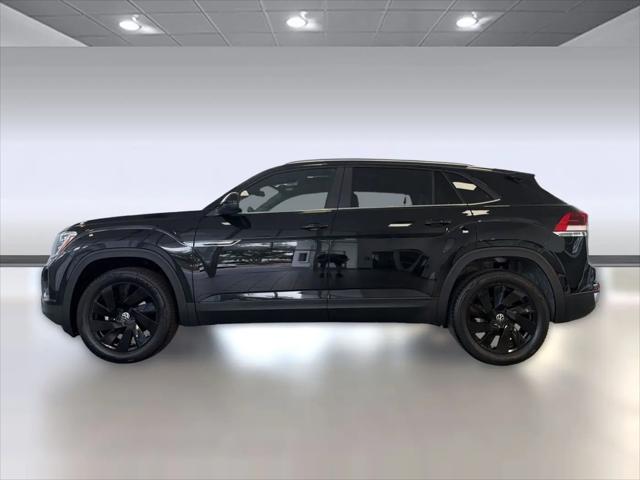 2026 Volkswagen Atlas Cross Sport SE with Technology