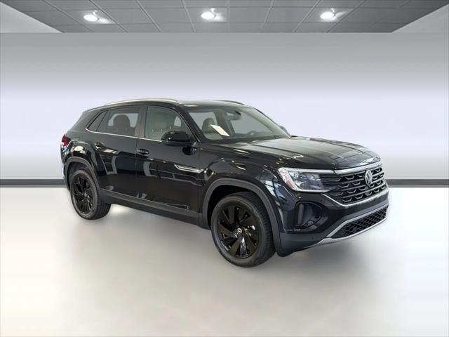 2026 Volkswagen Atlas Cross Sport SE with Technology