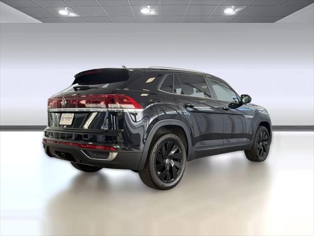 2026 Volkswagen Atlas Cross Sport SE with Technology