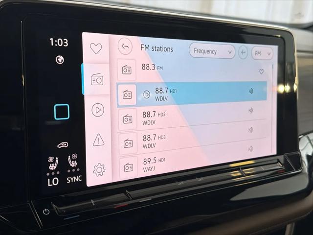 2026 Volkswagen Atlas Cross Sport SE with Technology