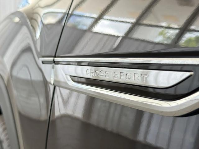 2026 Volkswagen Atlas Cross Sport SE with Technology