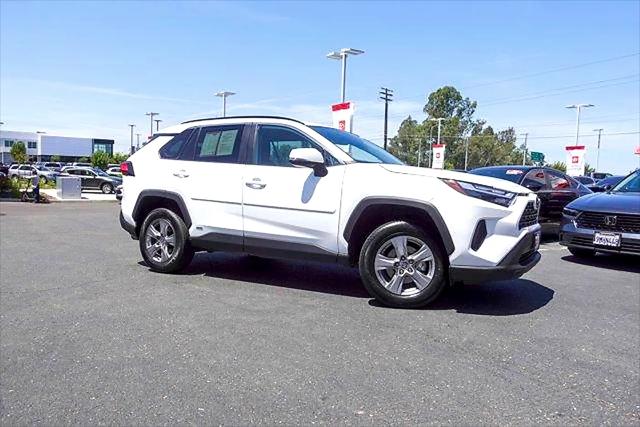 2024 Toyota RAV4 Hybrid LE