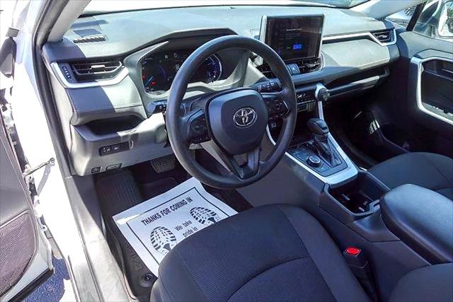2024 Toyota RAV4 Hybrid LE