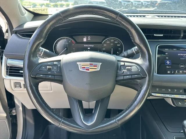 2019 Cadillac XT4 Luxury