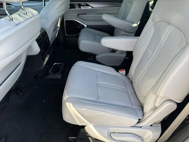 2025 Jeep Wagoneer Series III 4x4