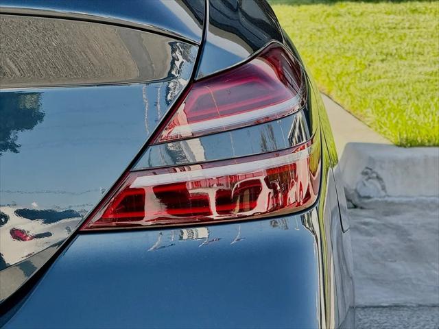 2023 Genesis G70 2.0T RWD