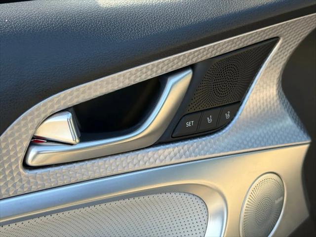 2023 Genesis G70 2.0T RWD