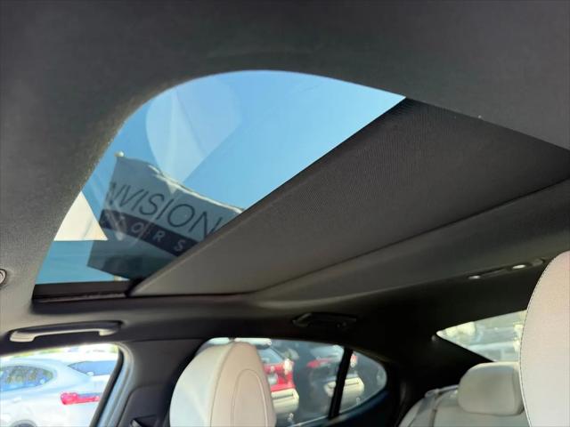 2023 Genesis G70 2.0T RWD