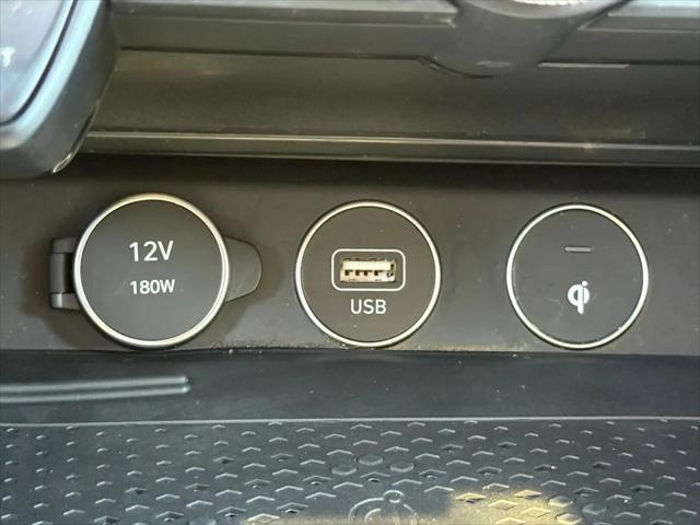 2023 Genesis G70 2.0T RWD