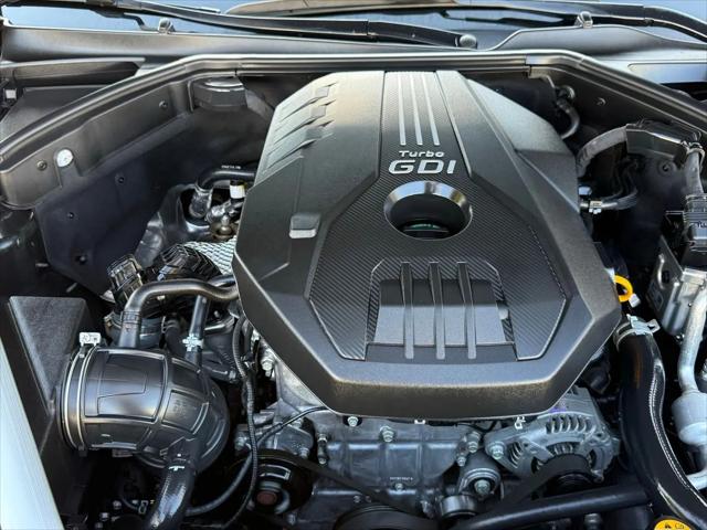 2023 Genesis G70 2.0T RWD