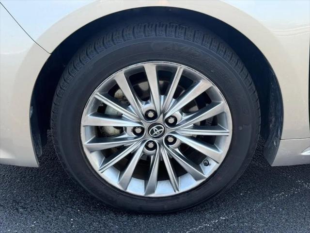 2016 Toyota Avalon Hybrid Limited