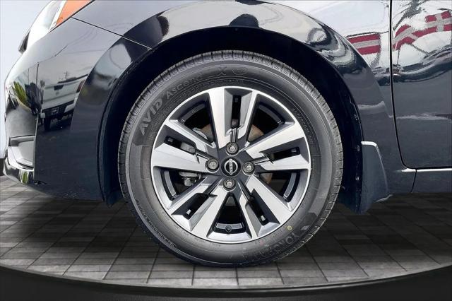 2024 Nissan Versa 1.6 SV