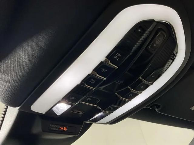 2019 Porsche Macan Macan