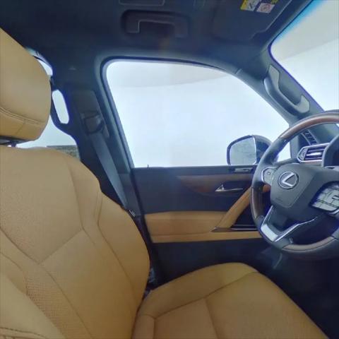 2025 Lexus LX Luxury