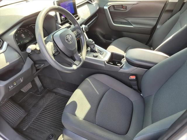 2023 Toyota RAV4 Hybrid LE
