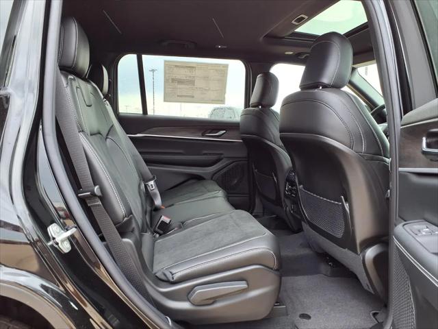 2026 Jeep Grand Cherokee L Altitude 4x4