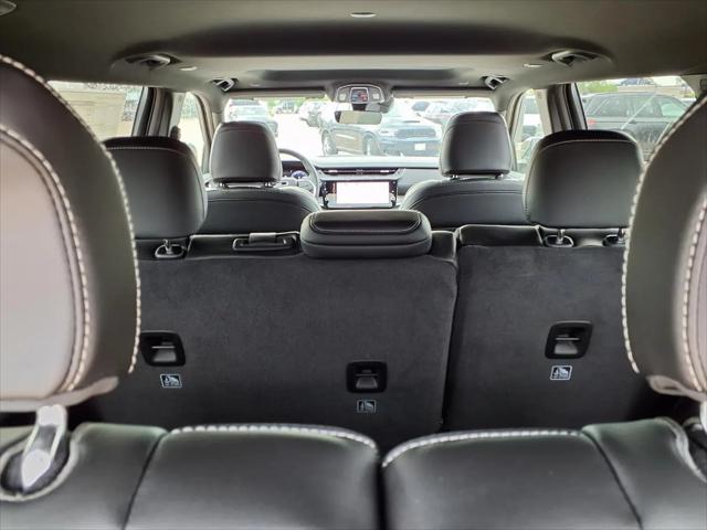 2026 Jeep Grand Cherokee L Altitude 4x4