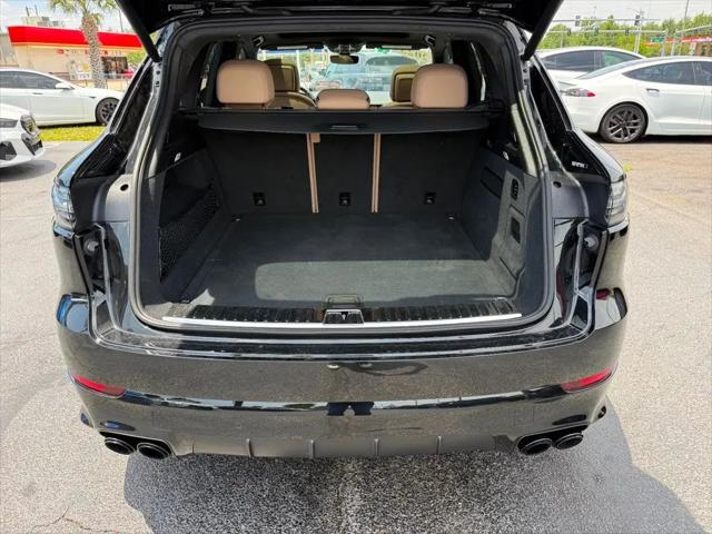2023 Porsche Cayenne GTS