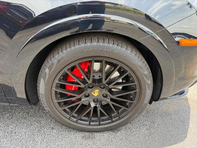 2023 Porsche Cayenne GTS