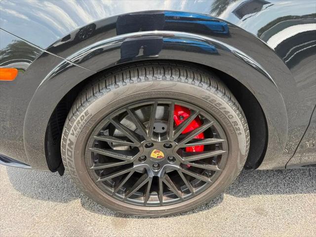 2023 Porsche Cayenne GTS