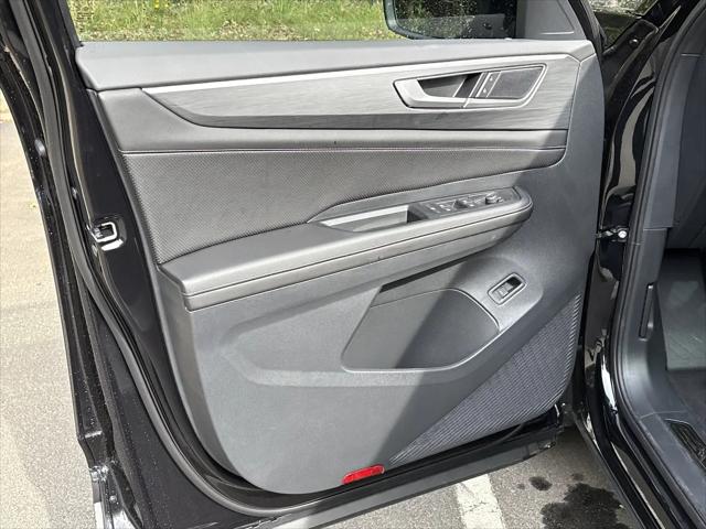 2026 Volkswagen Atlas Cross Sport SE with Technology