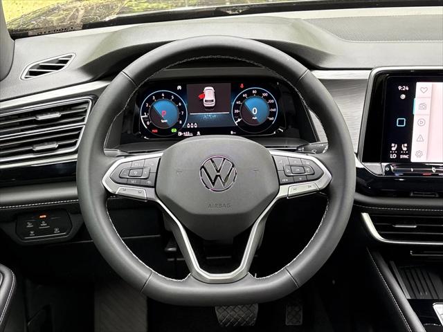 2026 Volkswagen Atlas Cross Sport SE with Technology