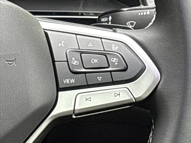 2026 Volkswagen Atlas Cross Sport SE with Technology
