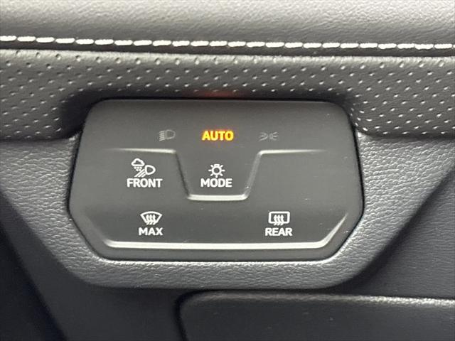 2026 Volkswagen Atlas Cross Sport SE with Technology