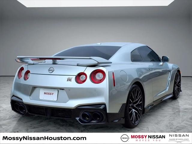 2024 Nissan GT-R Premium Dual-clutch 6-Speed Transmission