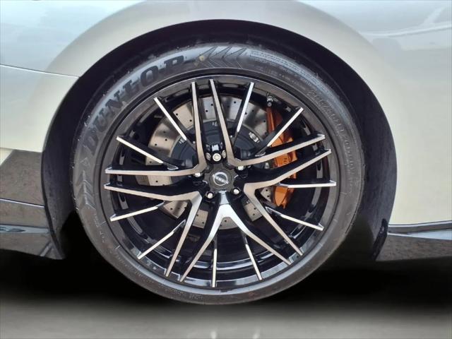 2024 Nissan GT-R Premium Dual-clutch 6-Speed Transmission