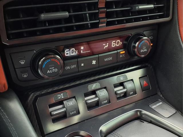 2024 Nissan GT-R Premium Dual-clutch 6-Speed Transmission