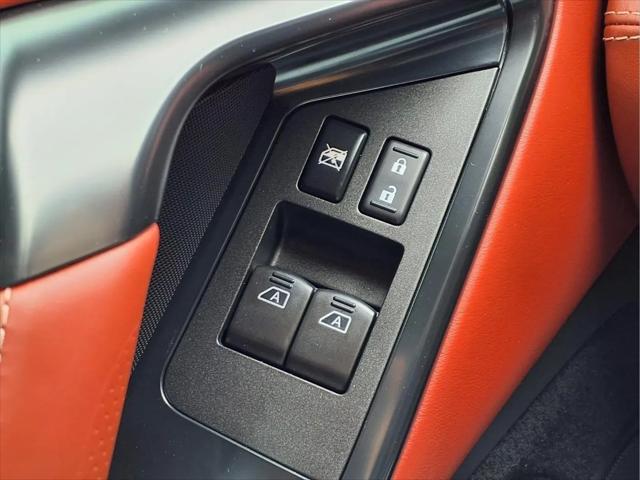 2024 Nissan GT-R Premium Dual-clutch 6-Speed Transmission