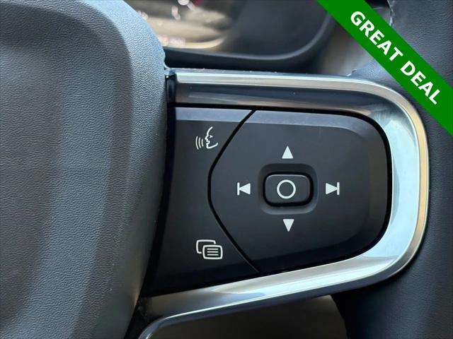 2022 Volvo XC40 T5 Inscription
