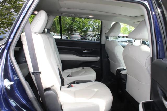 2024 Toyota Grand Highlander Platinum