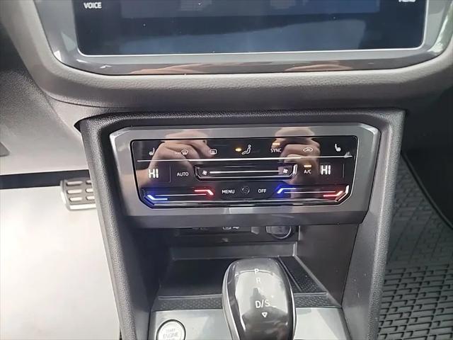 2023 Volkswagen Tiguan 2.0T SE R-Line Black