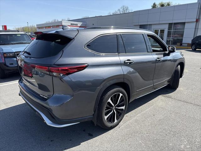 2022 Toyota Highlander XSE