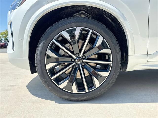 2026 Volvo XC90 Ultra, B6 AWD Gas (mild hybrid), Gasoline, Bright, 6 Seats