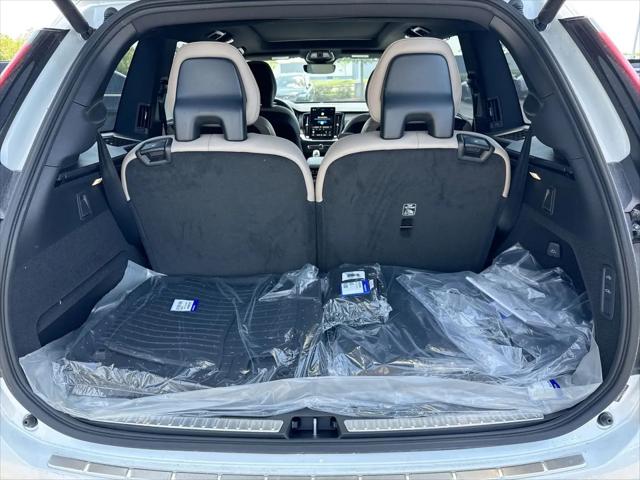 2026 Volvo XC90 Ultra, B6 AWD Gas (mild hybrid), Gasoline, Bright, 6 Seats